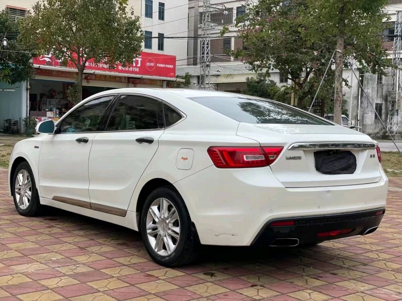 汕頭15年吉利博瑞7