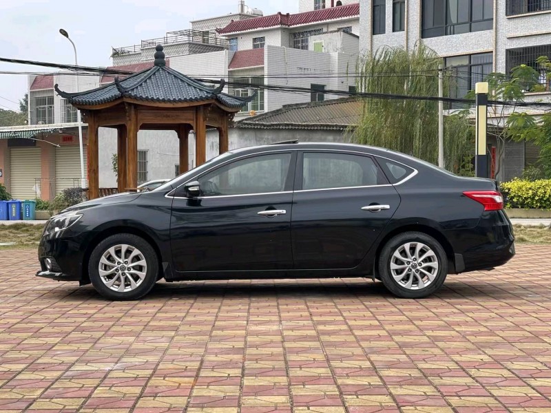 汕頭17年日產軒逸7