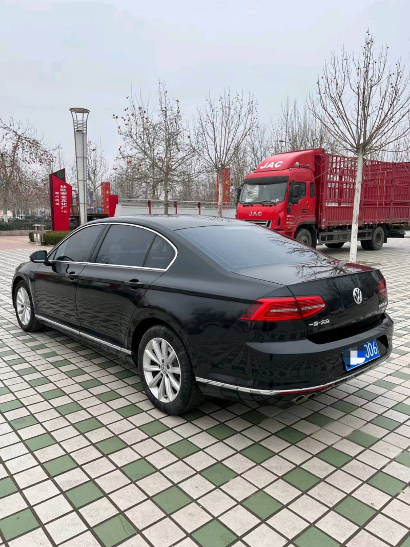 北京17年大众迈腾5