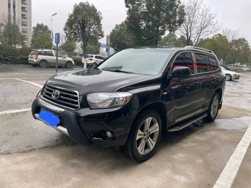 淮南10年丰田汉兰达3