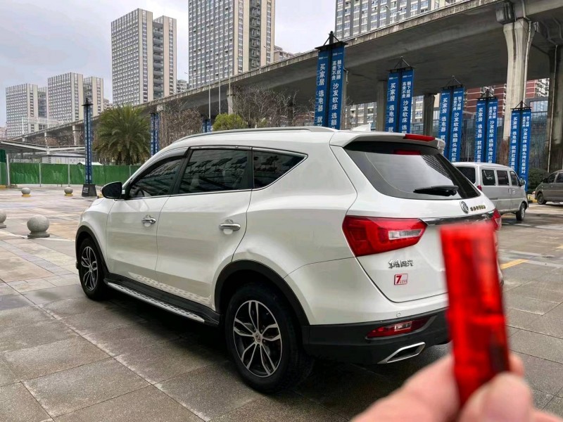 宜昌19年东风风光5