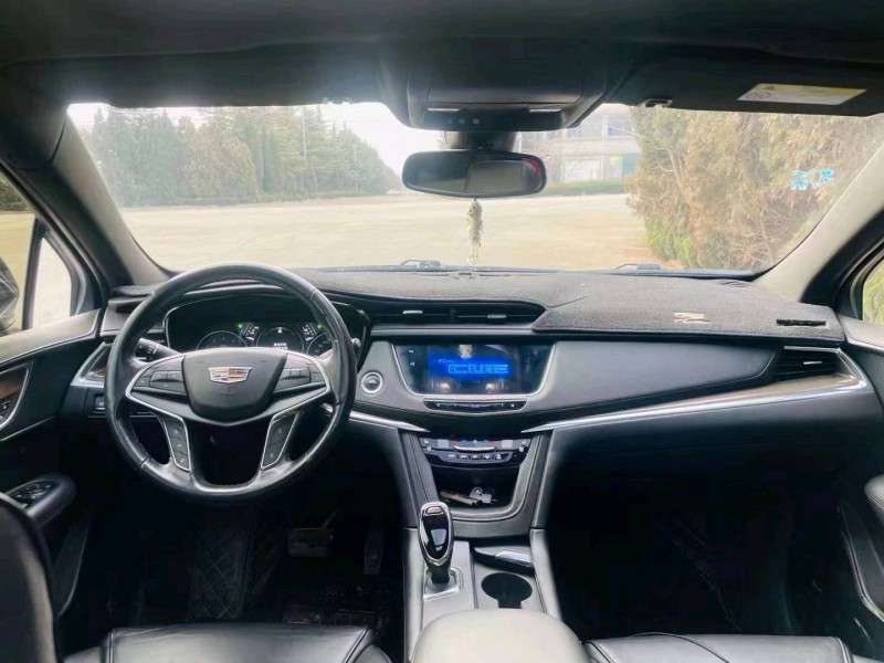 东营18年凯迪拉克XT58