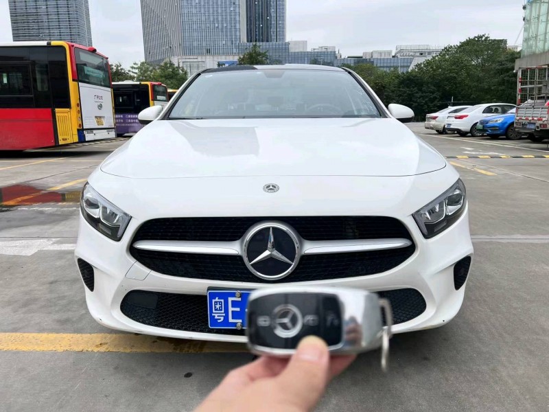 广州19年奔驰A1