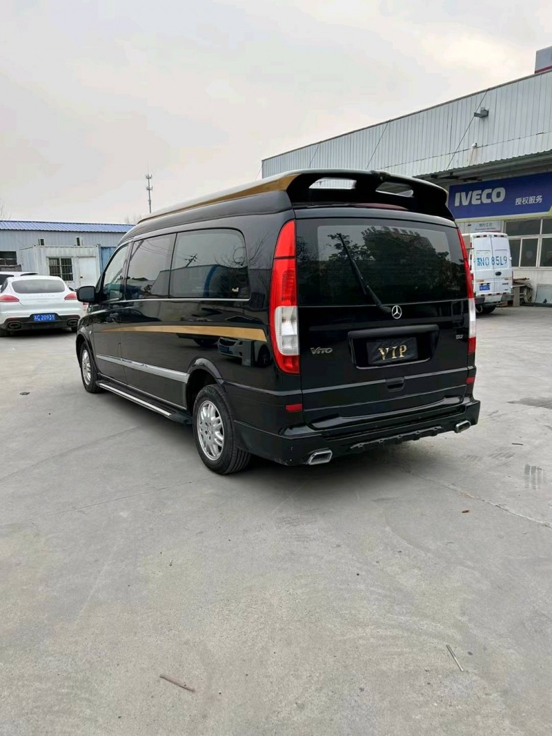 宿迁15年奔驰威霆4