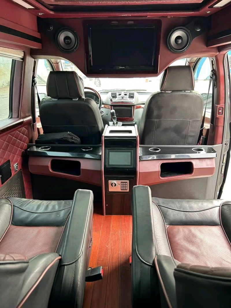 宿迁15年奔驰威霆6