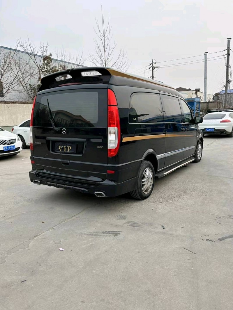 宿迁15年奔驰威霆8