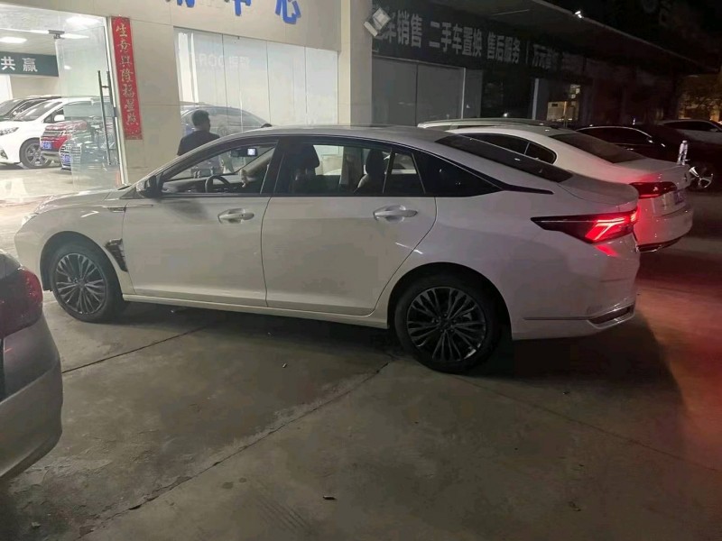 广州22年东风奕炫5