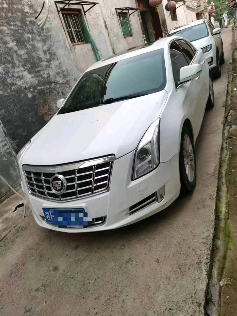 济南14年凯迪拉克XTS3