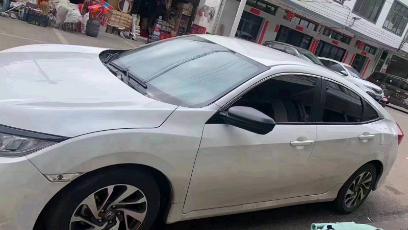 济南21年本田思域4