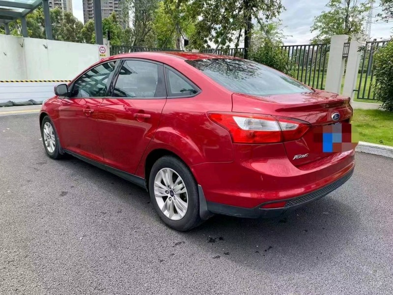 珠海16年福特福克斯5