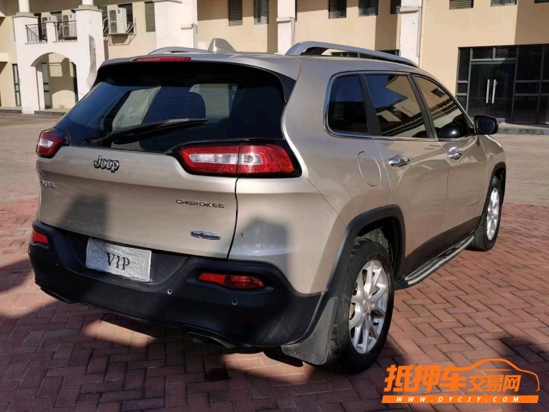 珠海17年Jeep自由光7