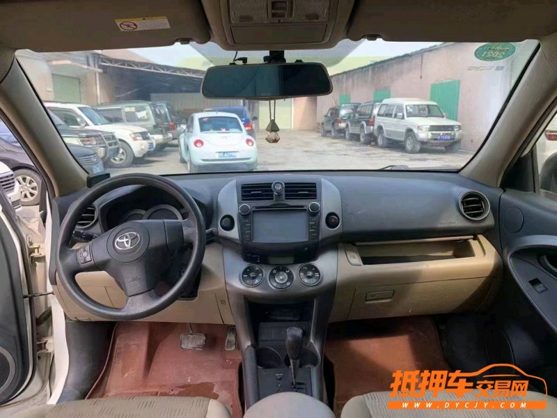 珠海13年丰田RAV42