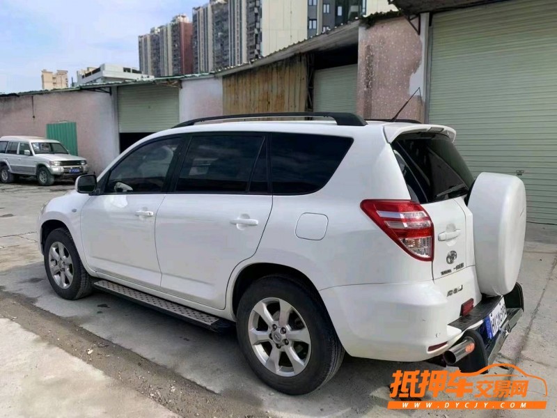 珠海13年丰田RAV47