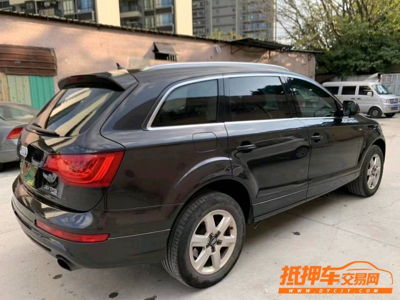 珠海14年奥迪Q75