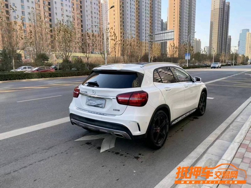 邯郸19年奔驰GLA4
