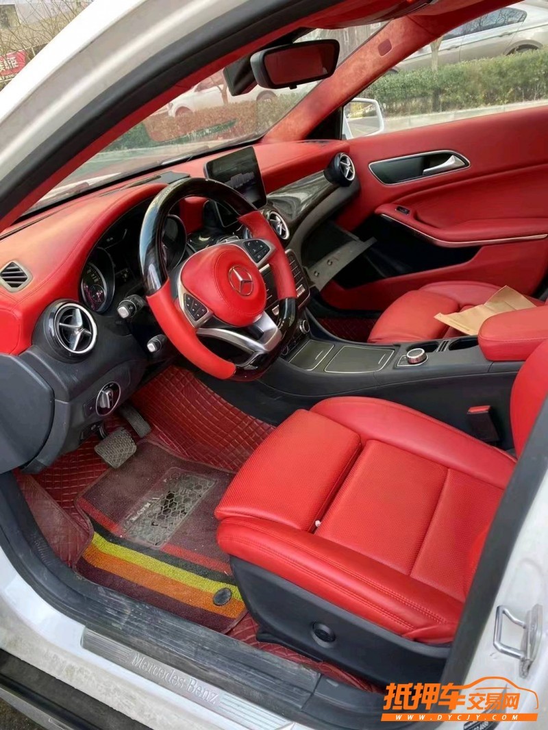 邯郸19年奔驰GLA7