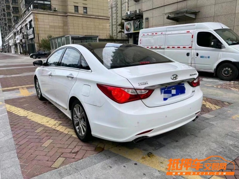 嘉兴15年现代索纳塔八9