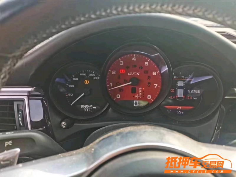 邯郸16年保时捷Macan5