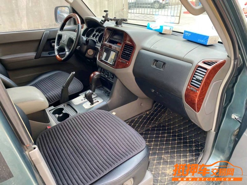 邯郸09年三菱帕杰罗3