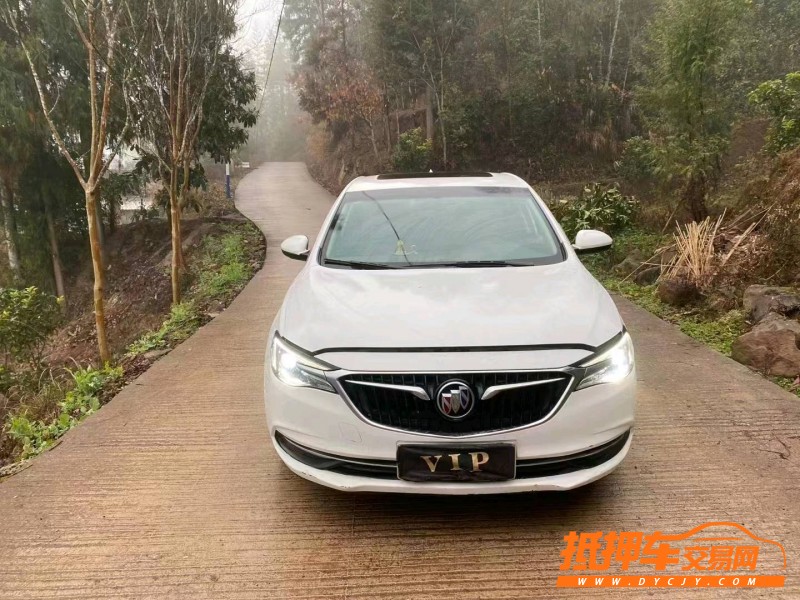 济南18年别克英朗1