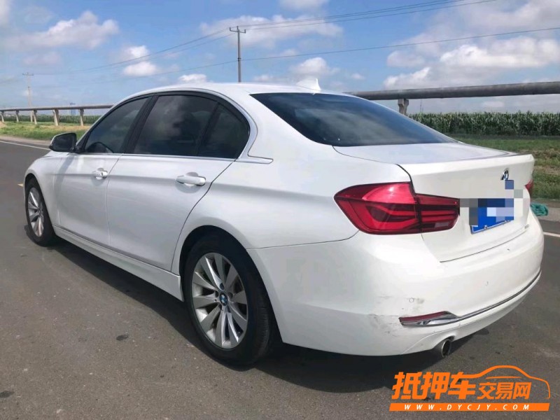 济宁17年宝马3系7