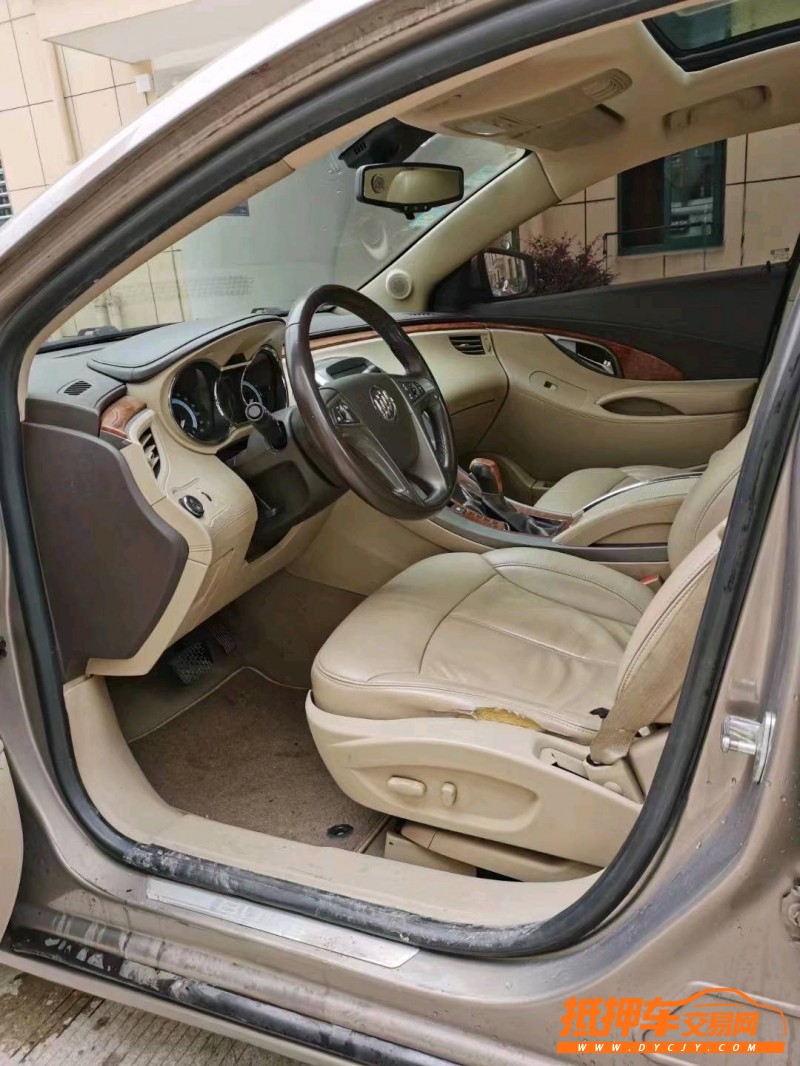 邯郸11年别克君越3