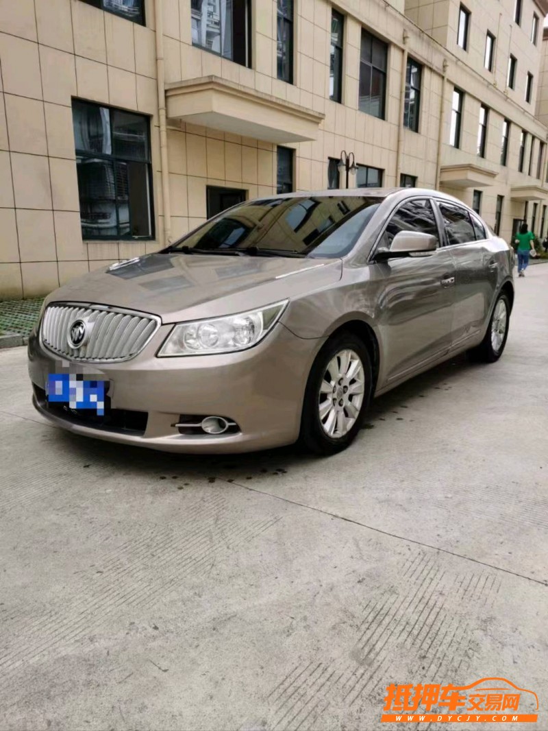 邯郸11年别克君越1