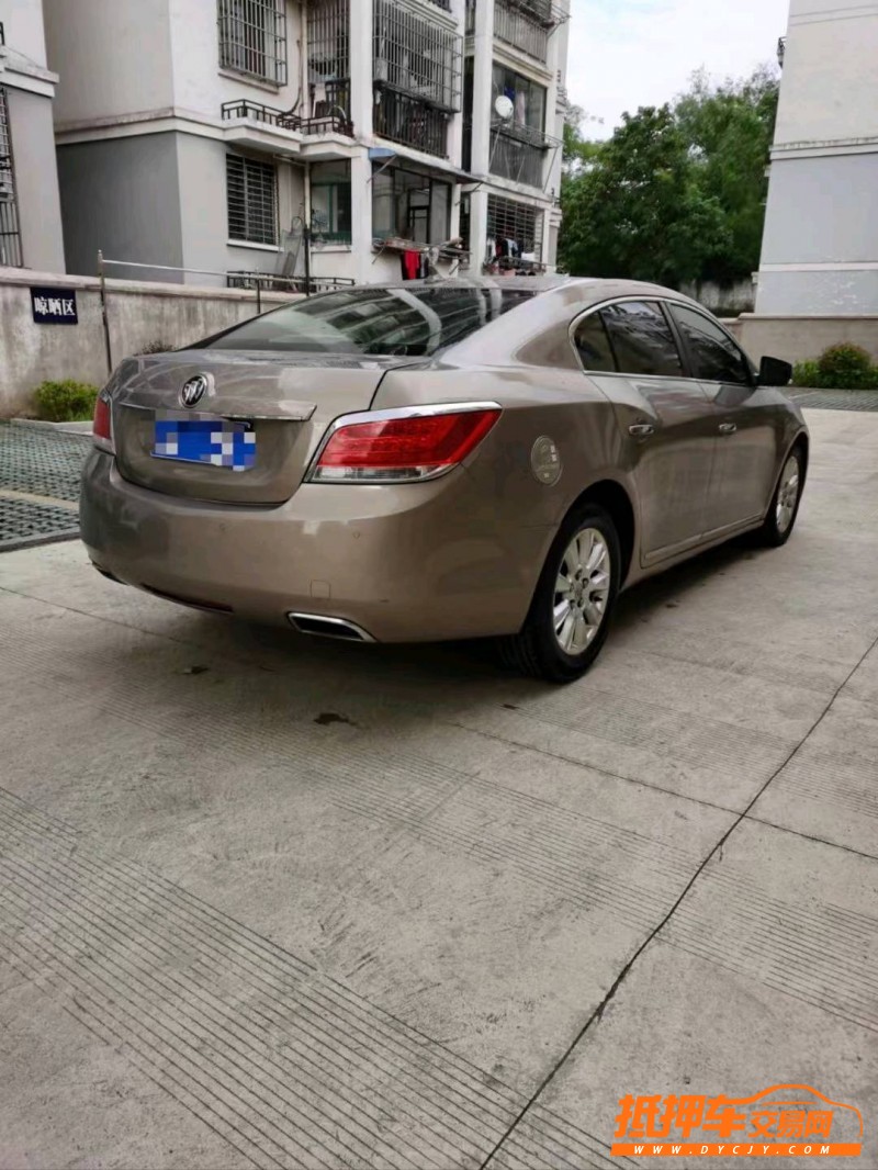 邯郸11年别克君越2