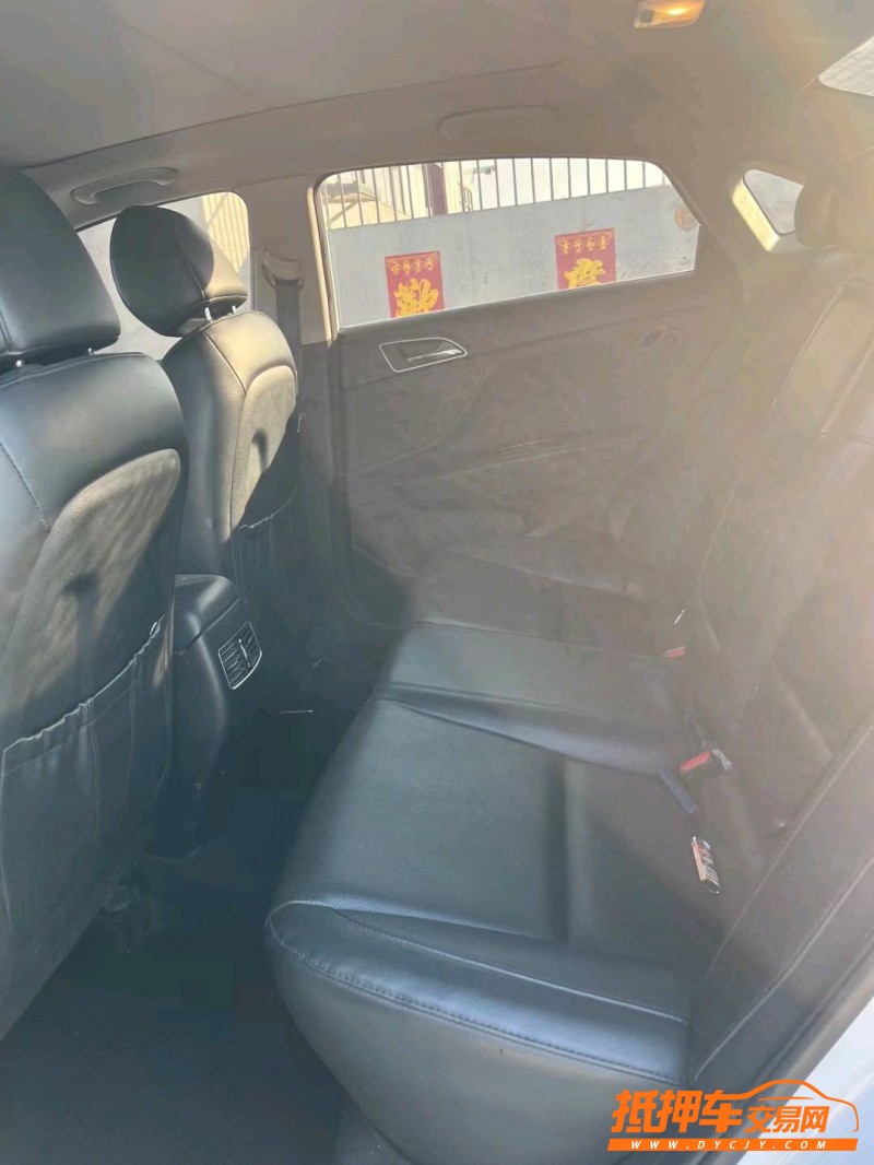 保定16年现代名图5