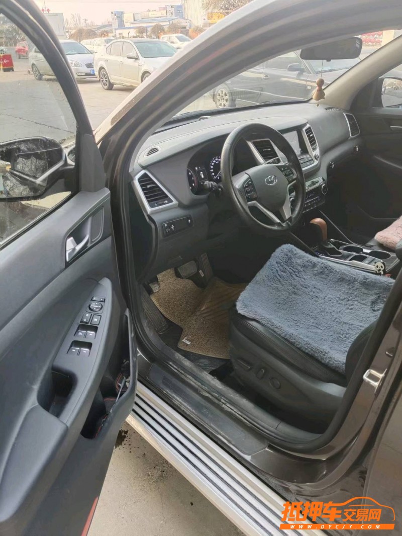 保定18年现代途胜6