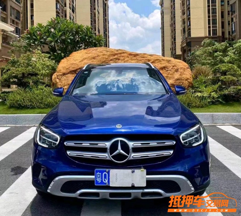 广州19年奔驰GLC1