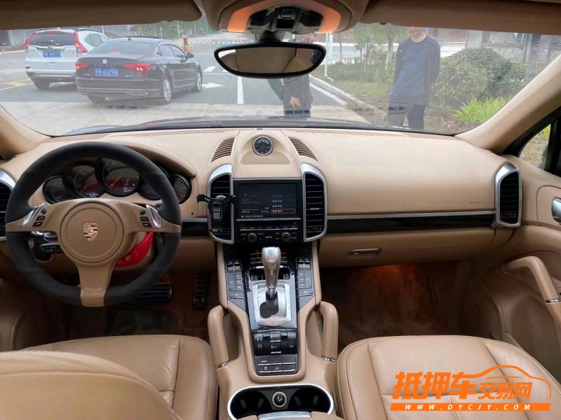 宜昌13年保时捷卡宴2