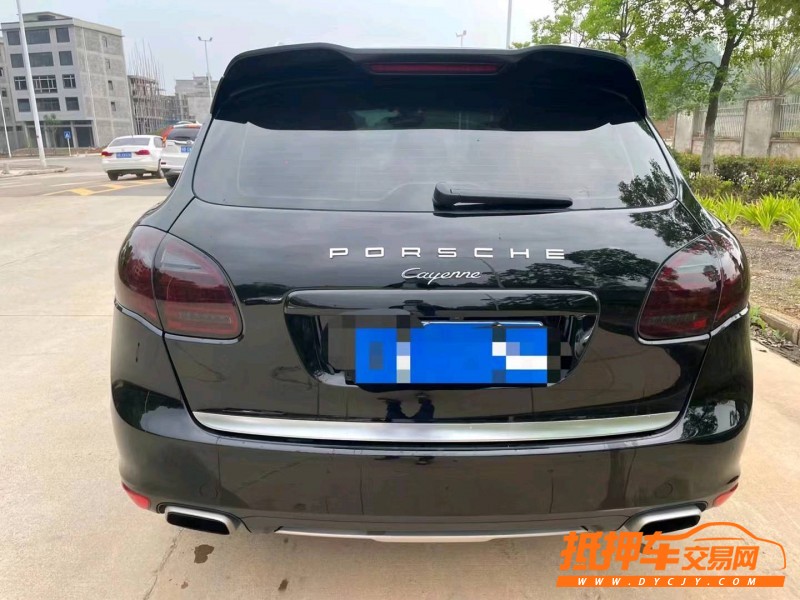 宜昌13年保时捷卡宴3