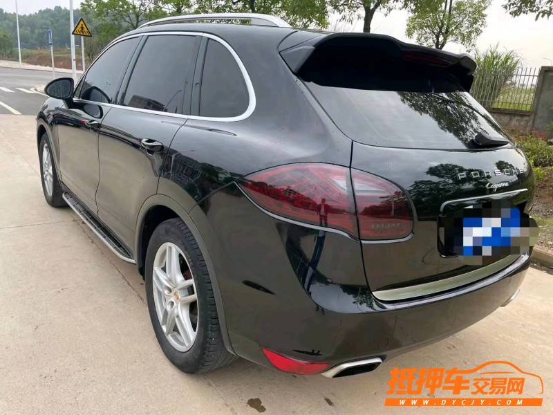 宜昌13年保时捷卡宴5