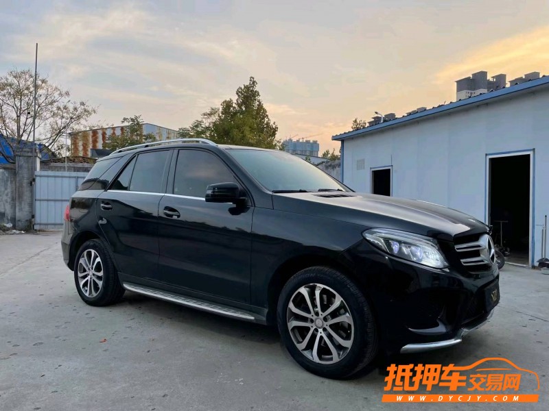 济宁16年奔驰GLE2