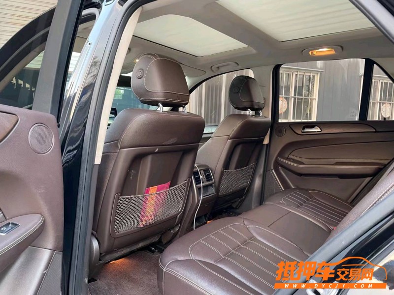 济宁16年奔驰GLE5