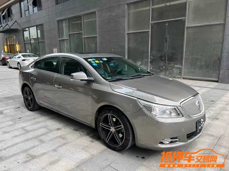 东莞12年别克君越3