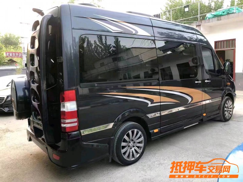 济宁14年奔驰斯宾特4