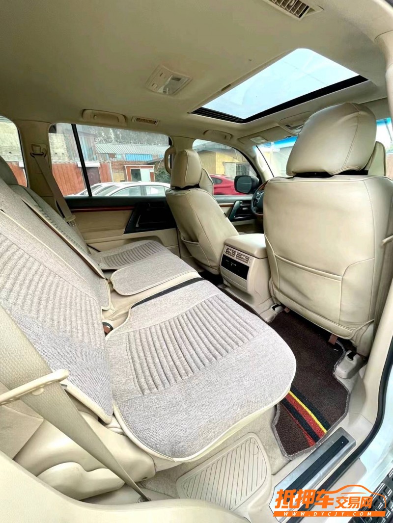 临沂14年丰田兰德酷路泽5