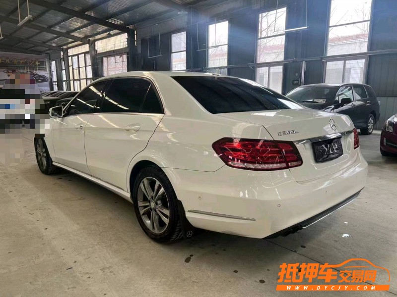 济宁14年奔驰E2