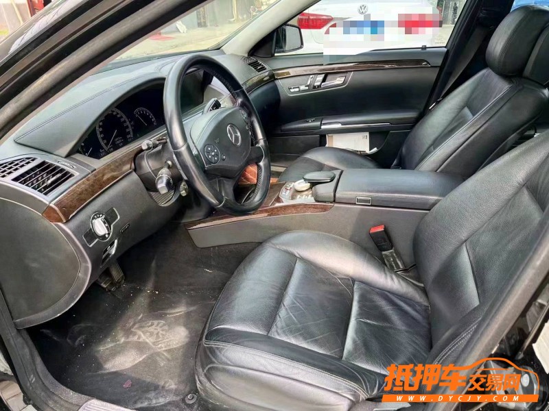济宁13年奔驰S6