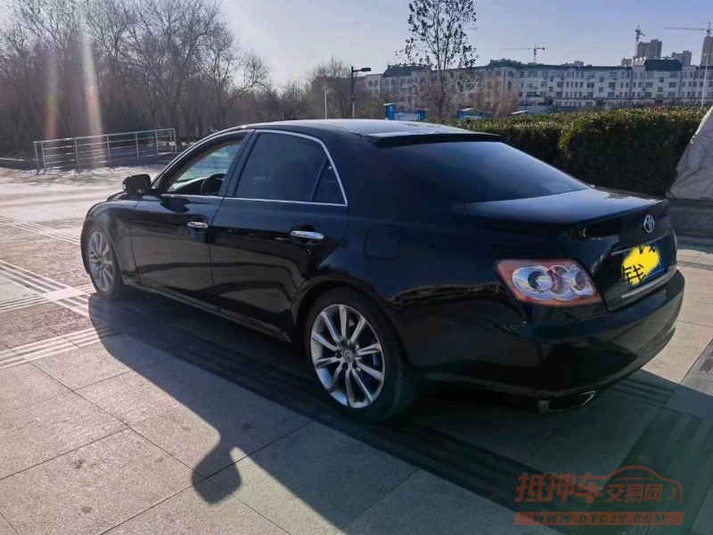 济南10年丰田锐志7