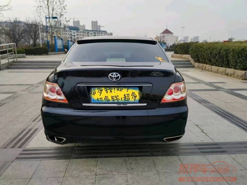 济南10年丰田锐志8