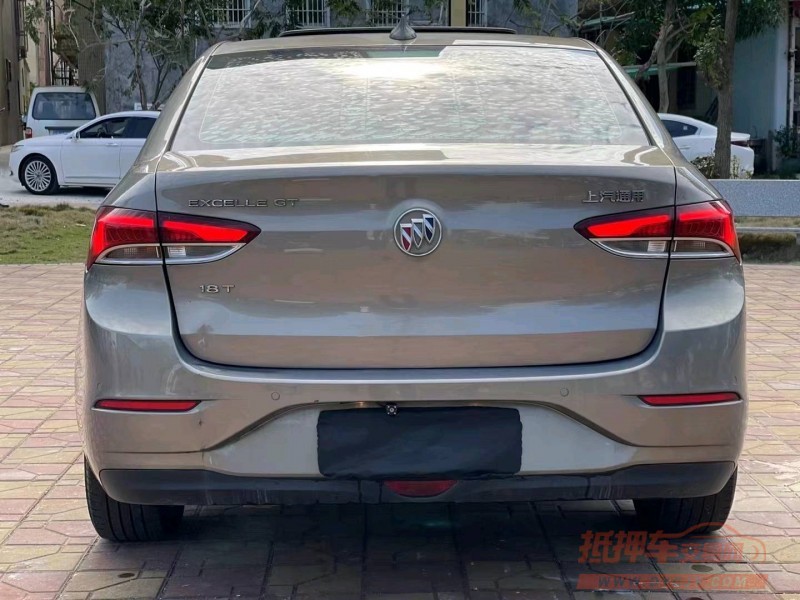 珠海18年别克英朗2