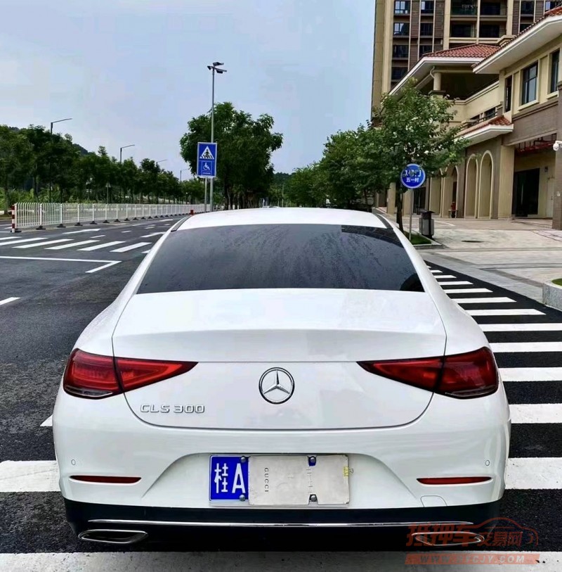 广州19年奔驰CLS9