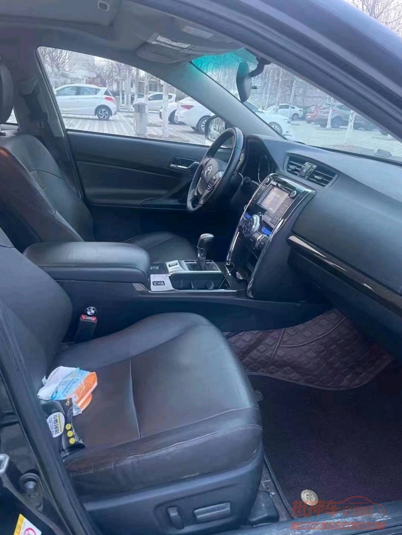 北京16年丰田锐志4