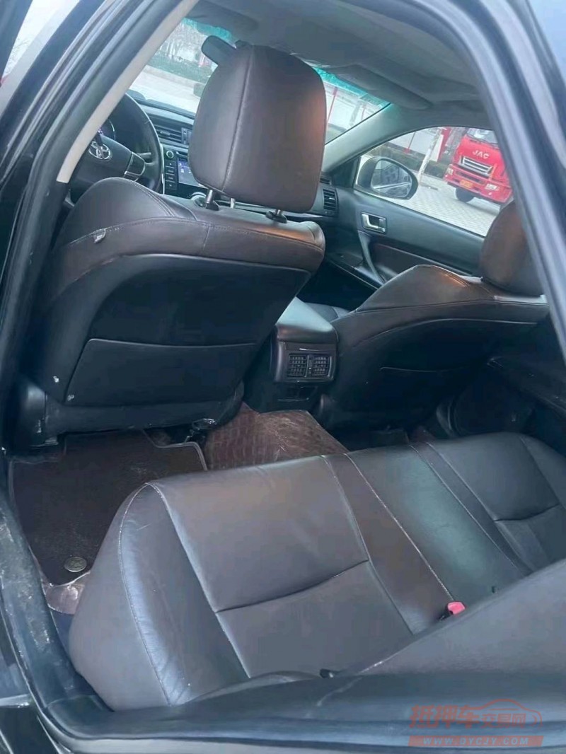 北京16年丰田锐志6