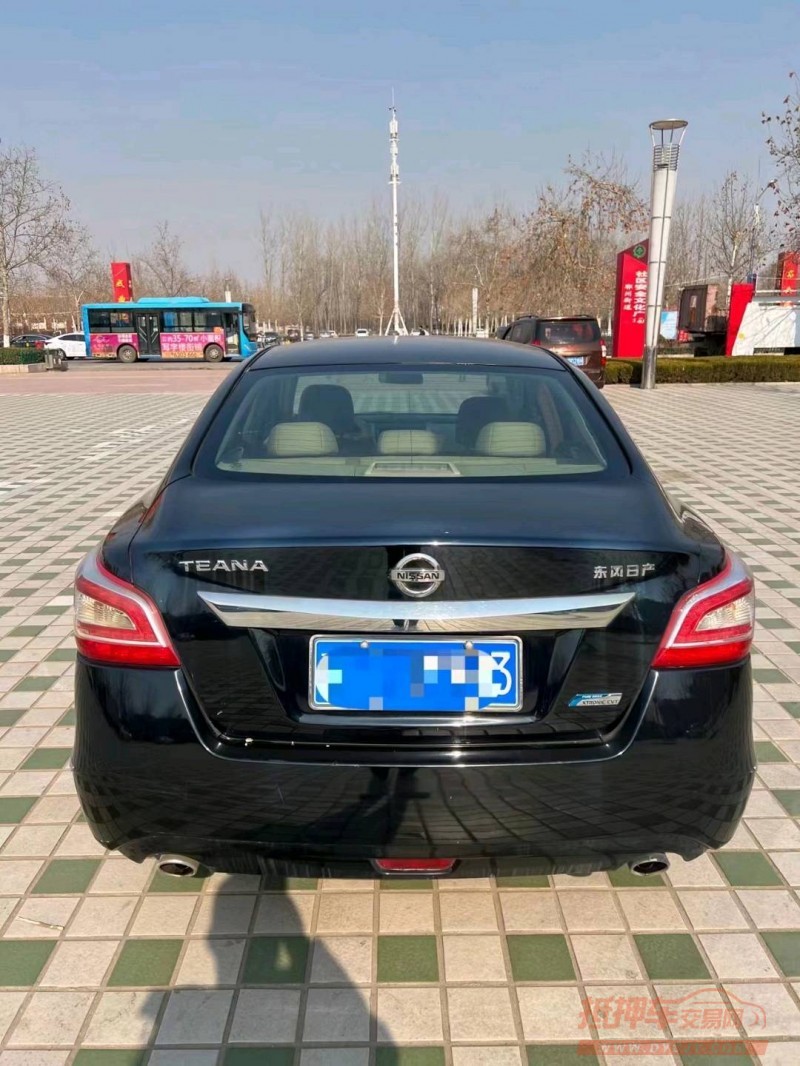 北京14年日产天籁6