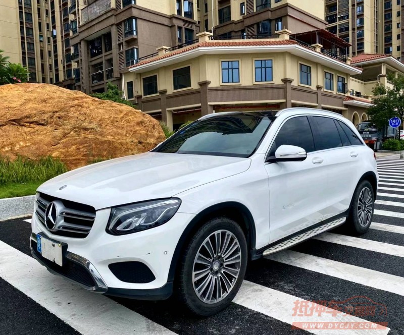 广州17年奔驰GLC3