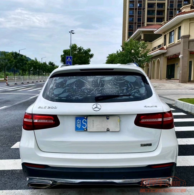 广州17年奔驰GLC8